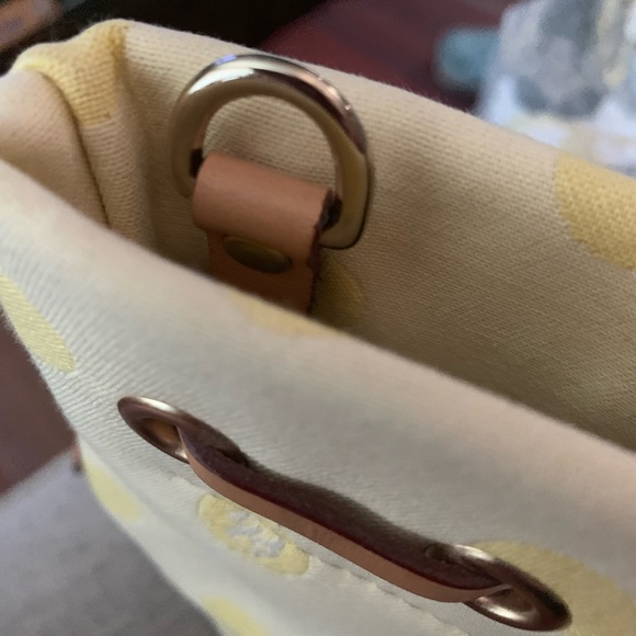 Dooney and Bourke Small Tulip Tassel Tote NWT - Picture 7 of 12